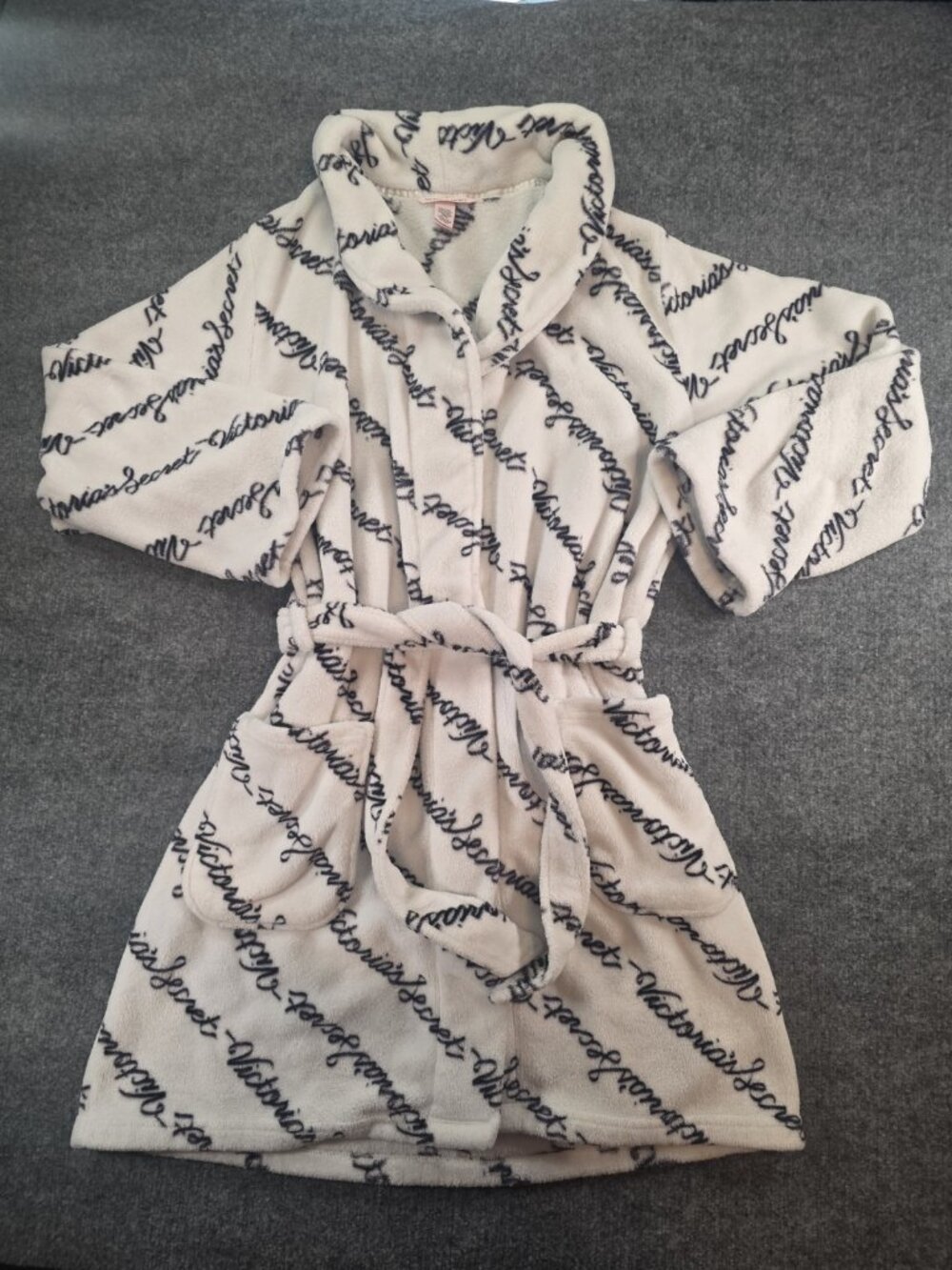 Victoria's Secret Women's Robe Soft Plush Size M L Logo Great Condition